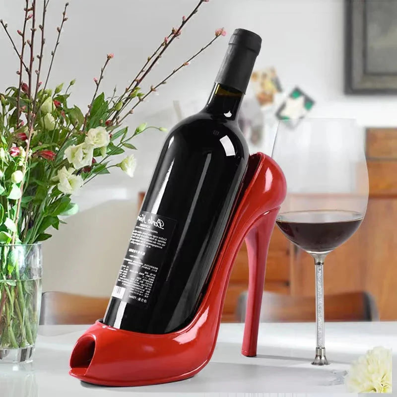 Suporte para garrafa de vinho em sapatos de salto alto